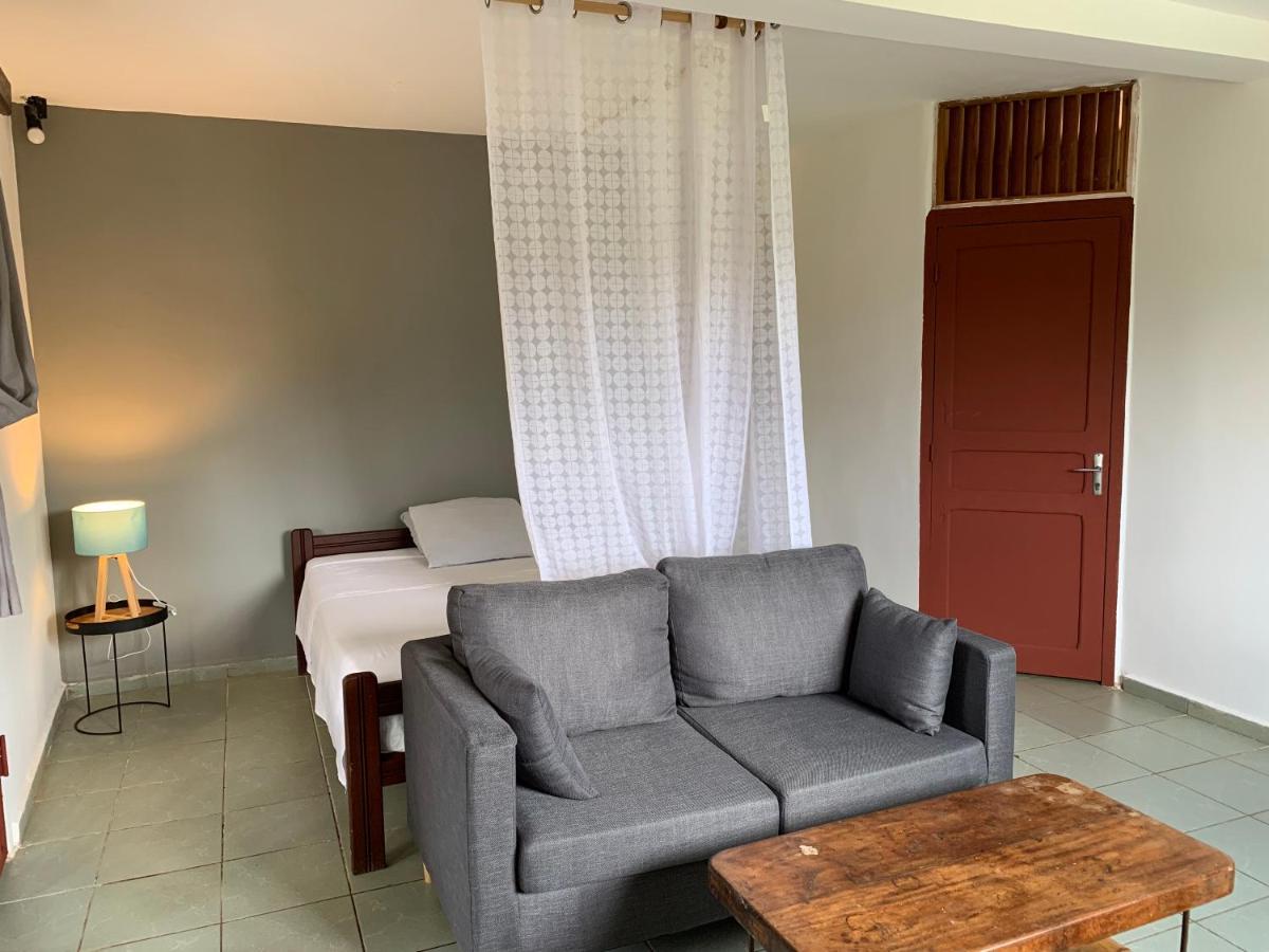 Spacieux Appartement T1 Bis Mamoudzou Hyper Centre Exterior foto