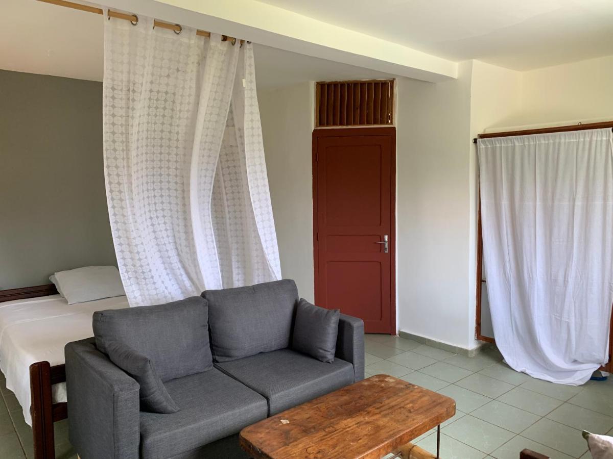 Spacieux Appartement T1 Bis Mamoudzou Hyper Centre Exterior foto